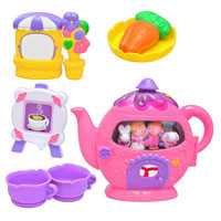 Игра 25598 (4шт) чайник-домик, посуда, фигурки, муз, свет, на бат-ке, в кор-ке, 40-33-15см