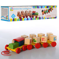 Деревянная игрушка каталка Паровозик MD 0917 